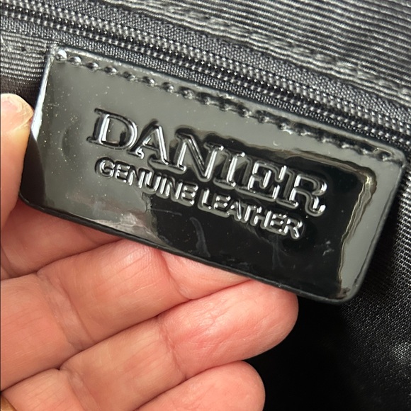 Danier Black Patent Leather Crossbody Bag Satchel NWOT Gorgeous Quiet Luxury - Picture 8 of 16